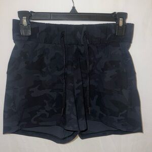 Lululemon On the Fly Short